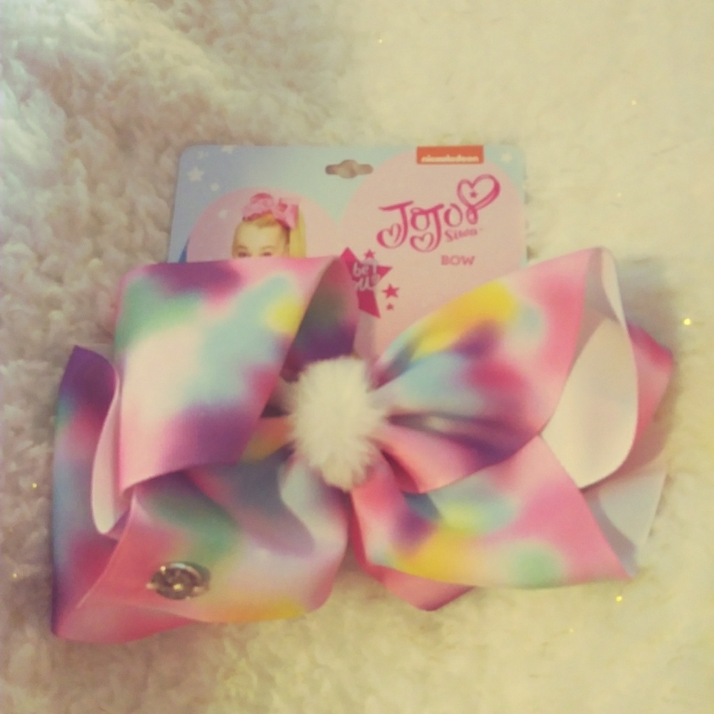 JoJo Siwa Signature Bow Tie-Dye Design
